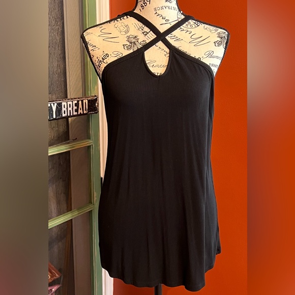 torrid Tops - Torrid Black Everyday Ribbed Strappy Halter Tank Top / Size 2 🖤